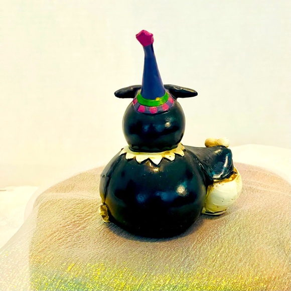 Halloween Black Owl Resin Statue - 5"
Halloween Decor Owl Figurine with Skull - Picture 3 of 9